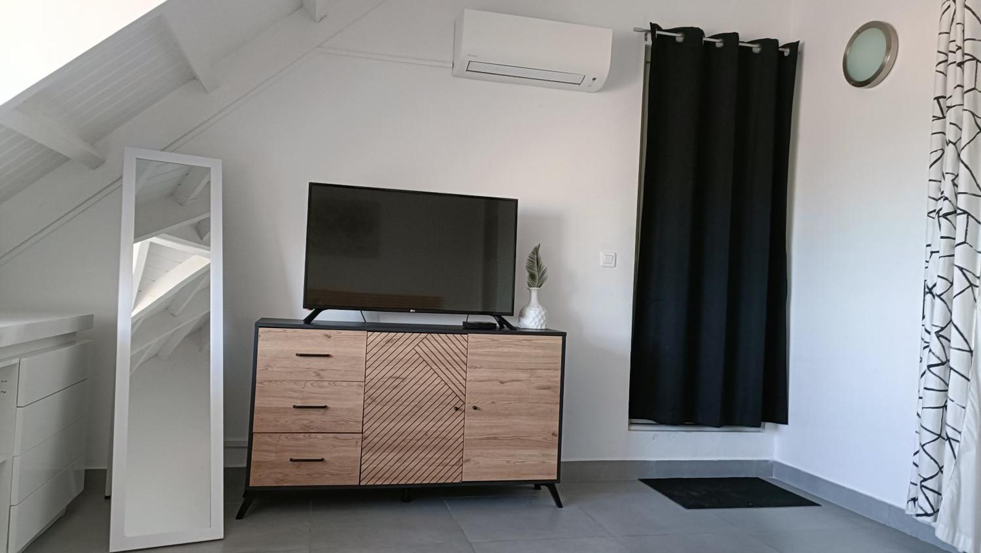 Friendly Beach House Baie Nettle Luaran gambar