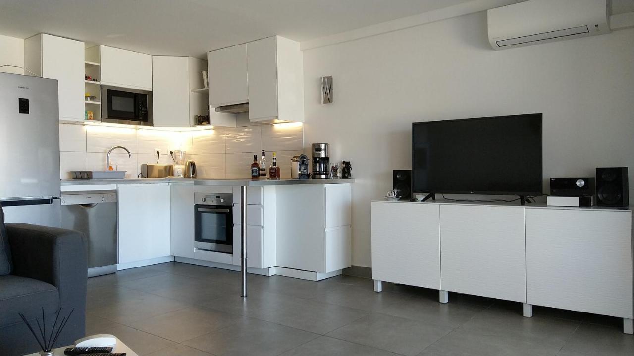 Friendly Beach House Baie Nettle Luaran gambar